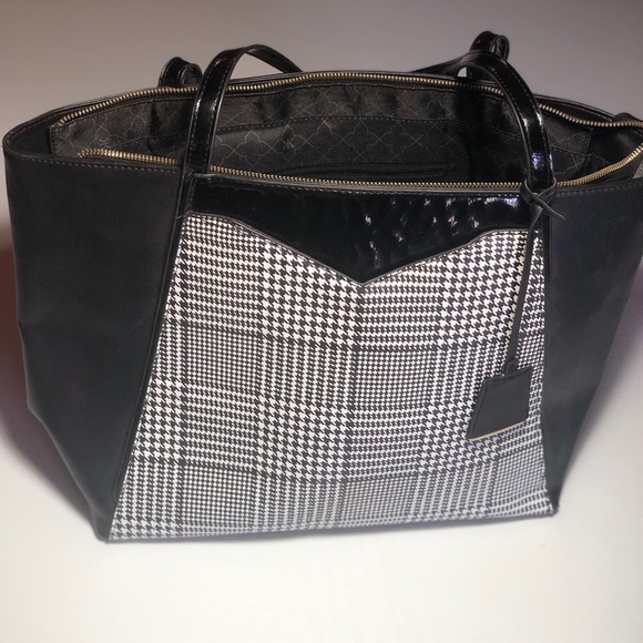 Handbag - Picture 2 of 9